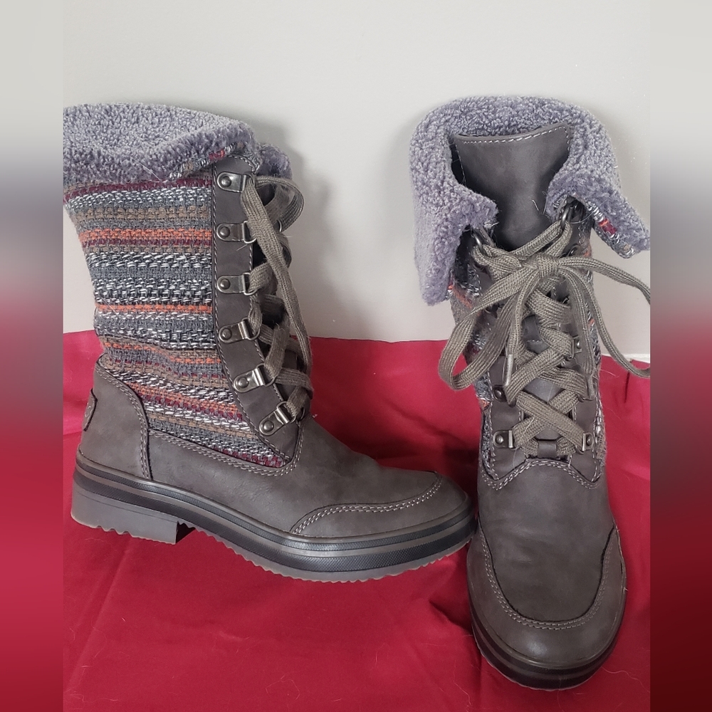 Rocket Dog Boots Size 6